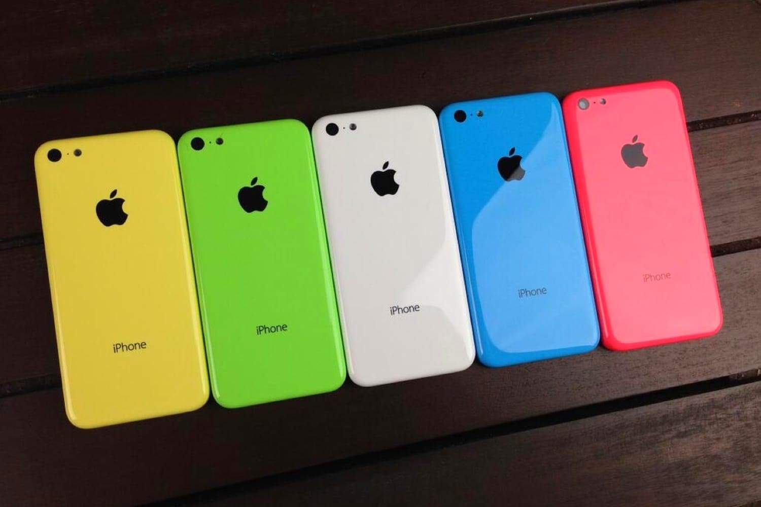 Apple, iPhone 5C'yi klasik ürünler listesine ekledi: Peki bu ne anlama geliyor?