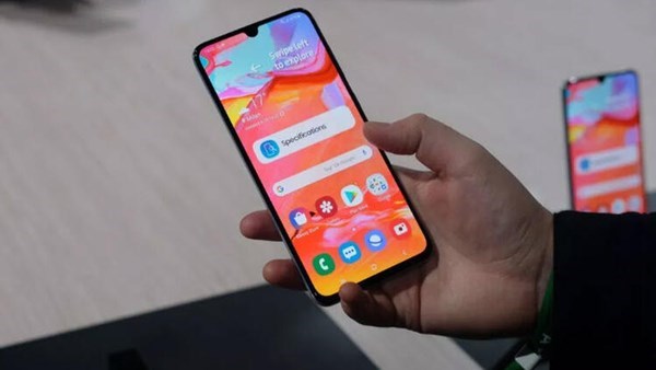 samsung yeni bir 7000mah bataryali