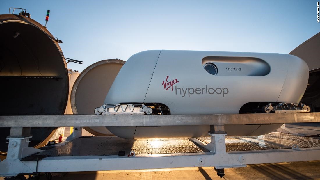 Virgin Hyperloop, ilk insanlı testi başarıyla tamamladı