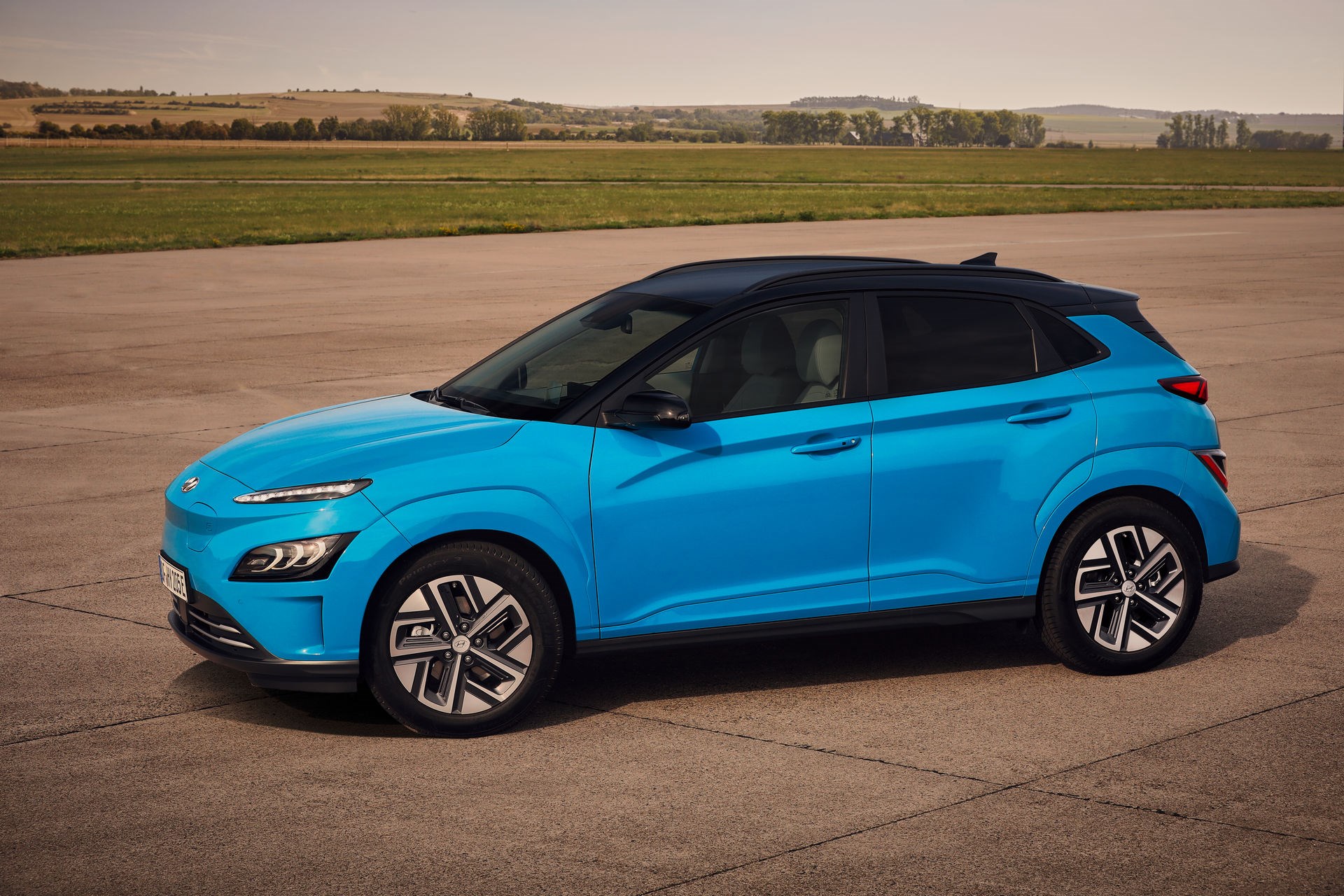 Makyajlı Hyundai Kona Electric, yenilenen yüzü ve teknolojileriyle geldi