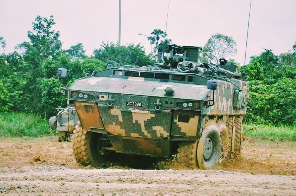 Malezya ordusu, FNSS ortaklığıyla geliştirilen AV-8 8x8 KBRN araçlarıyla tatbikat yaptı