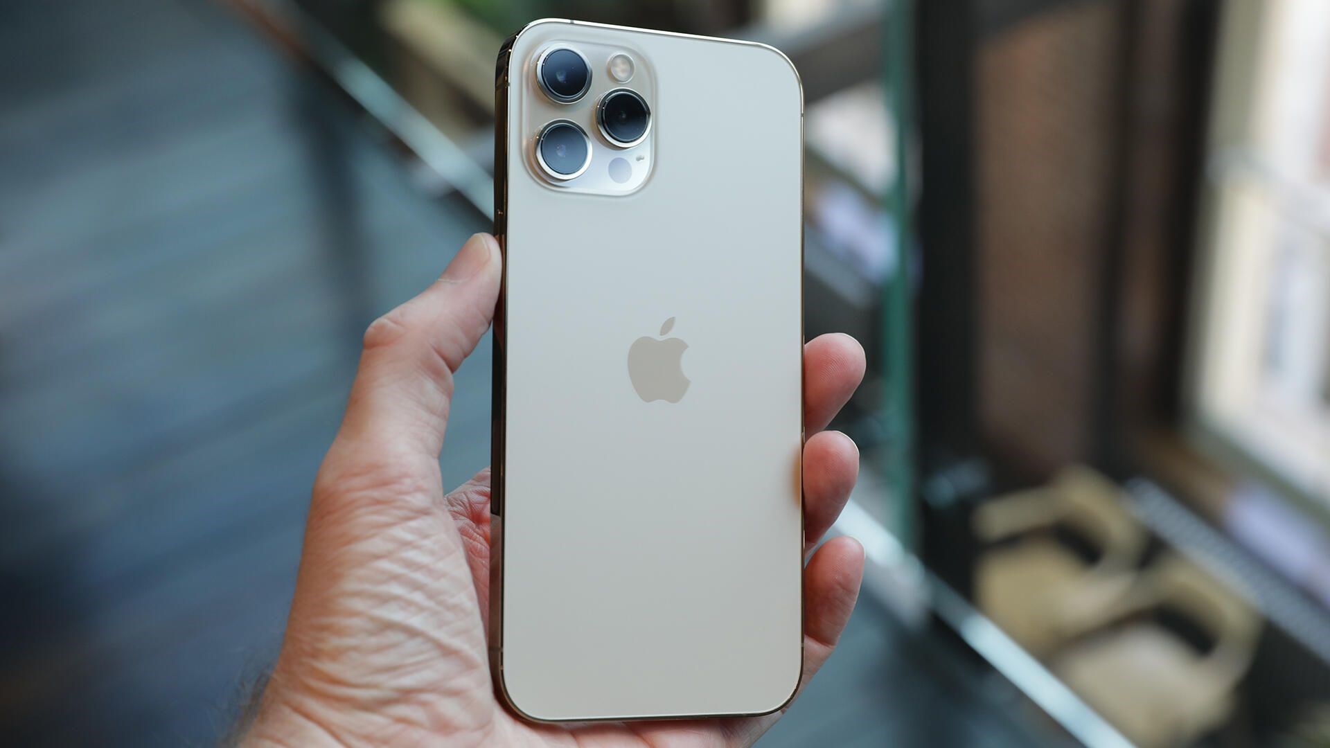 iPhone 12 Pro Max'in parça maliyeti belli oldu