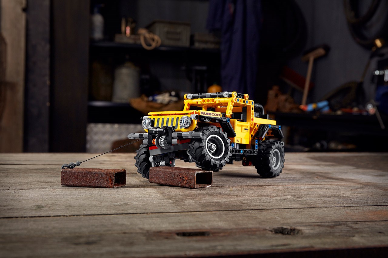 LEGO setlerine ilk kez bir Jeep SUV katılıyor