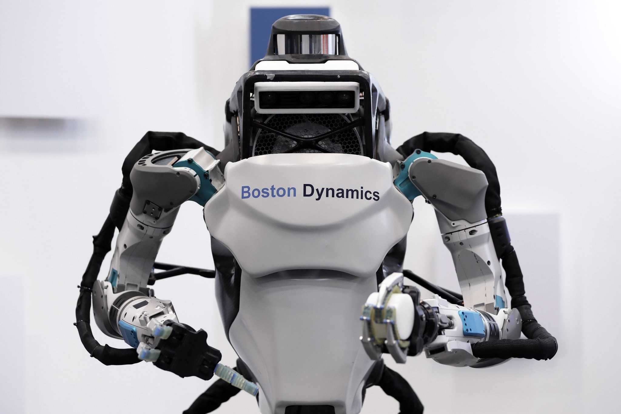 Hyundai, robot üreticisi Boston Dynamics'i 921 milyon dolara satın aldı