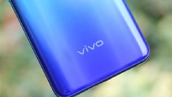 vivo ve carl zeiss is birligi yapiyor