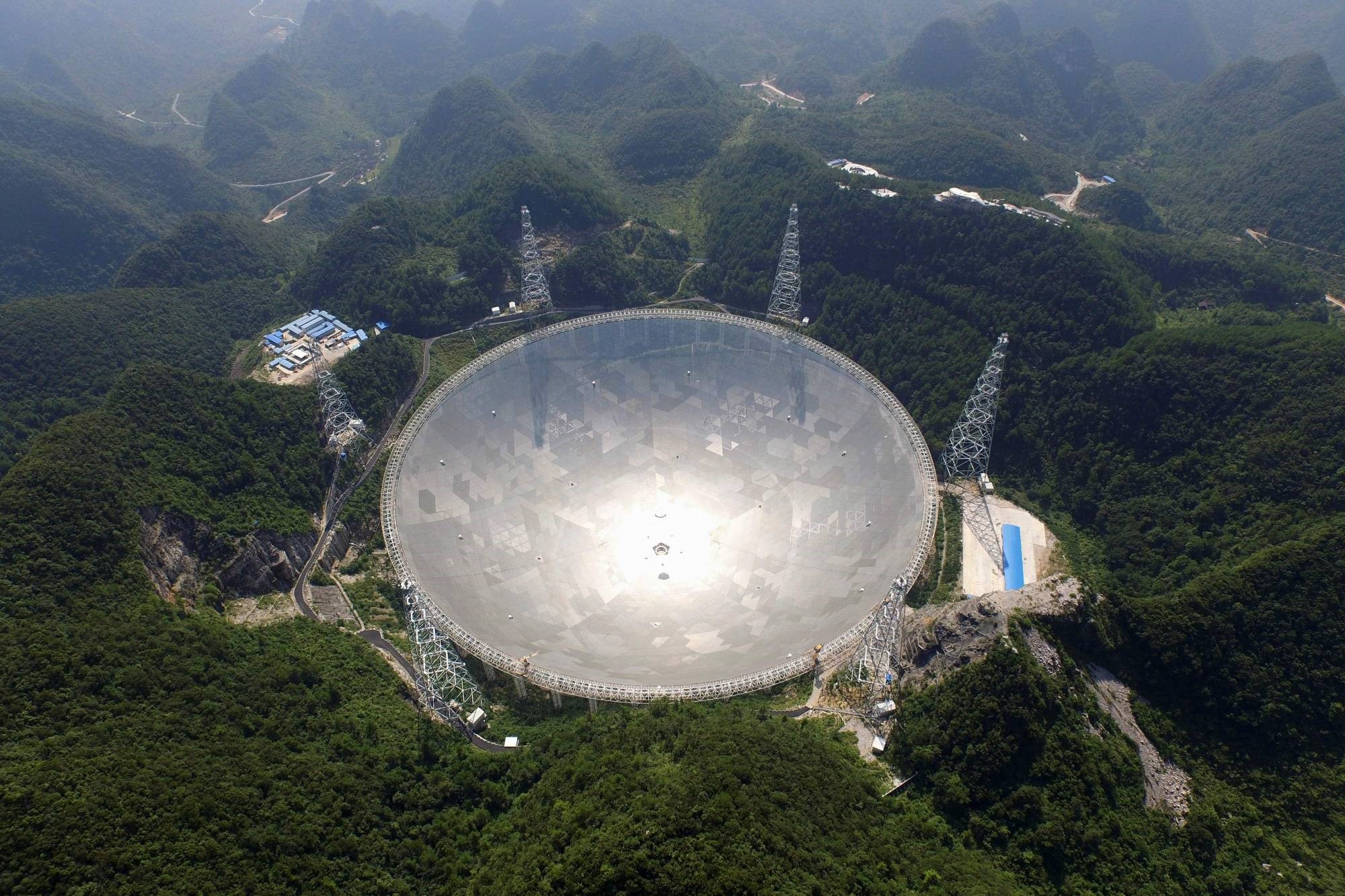 Çin, dünyanın en büyük radyo teleskobu FAST'ı uluslararası hizmete sundu