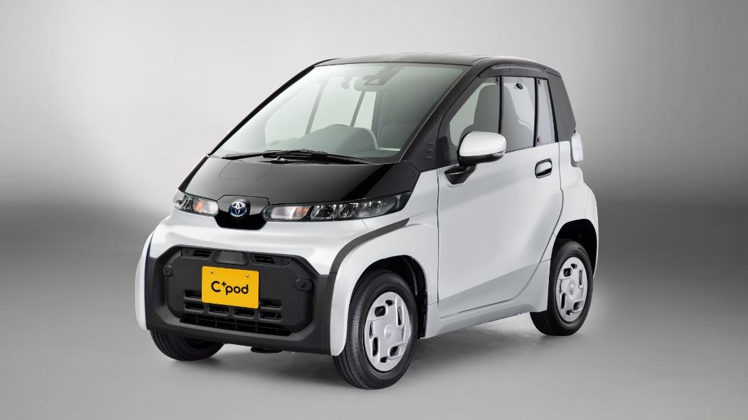 Toyota, iki kişilik kompakt elektrikli aracı C+Pod'u satışa sundu