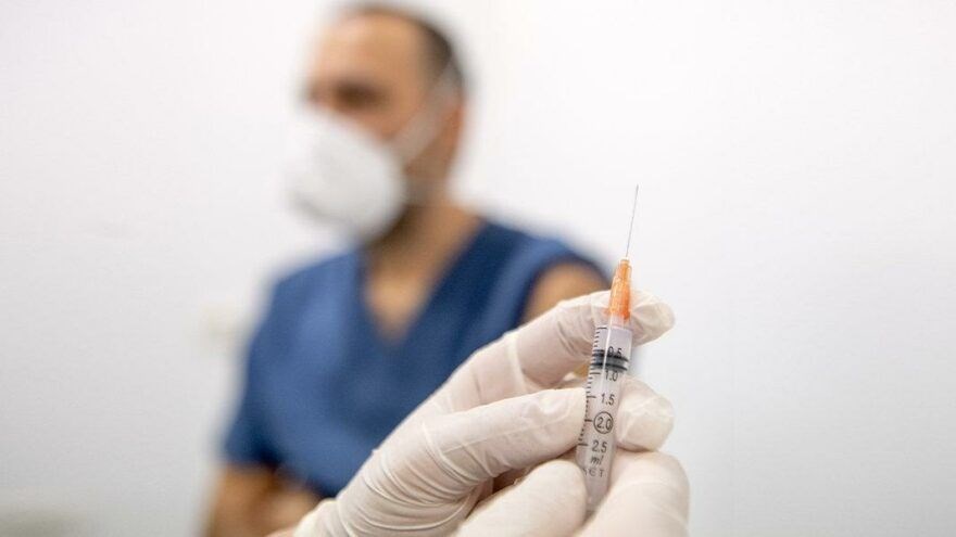 Sinovac aşısının etkinlik oranının farklılık sebebi açıklandı