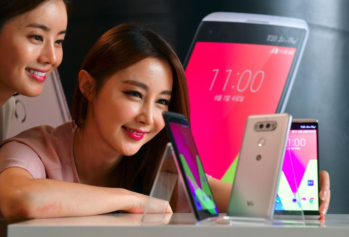 LG akıllı telefon pazarından çekilmeyecek