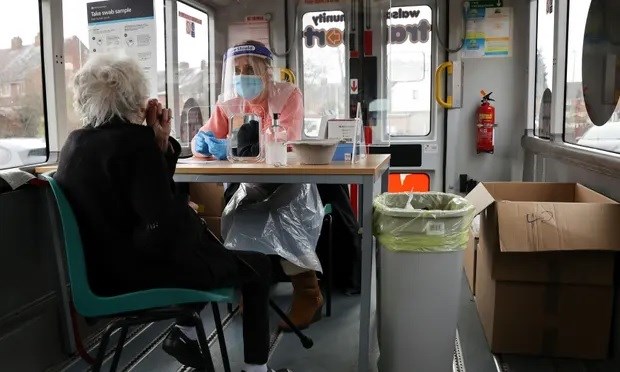 İngiltere'de koronavirüs Bristol varyantı tespit edildi