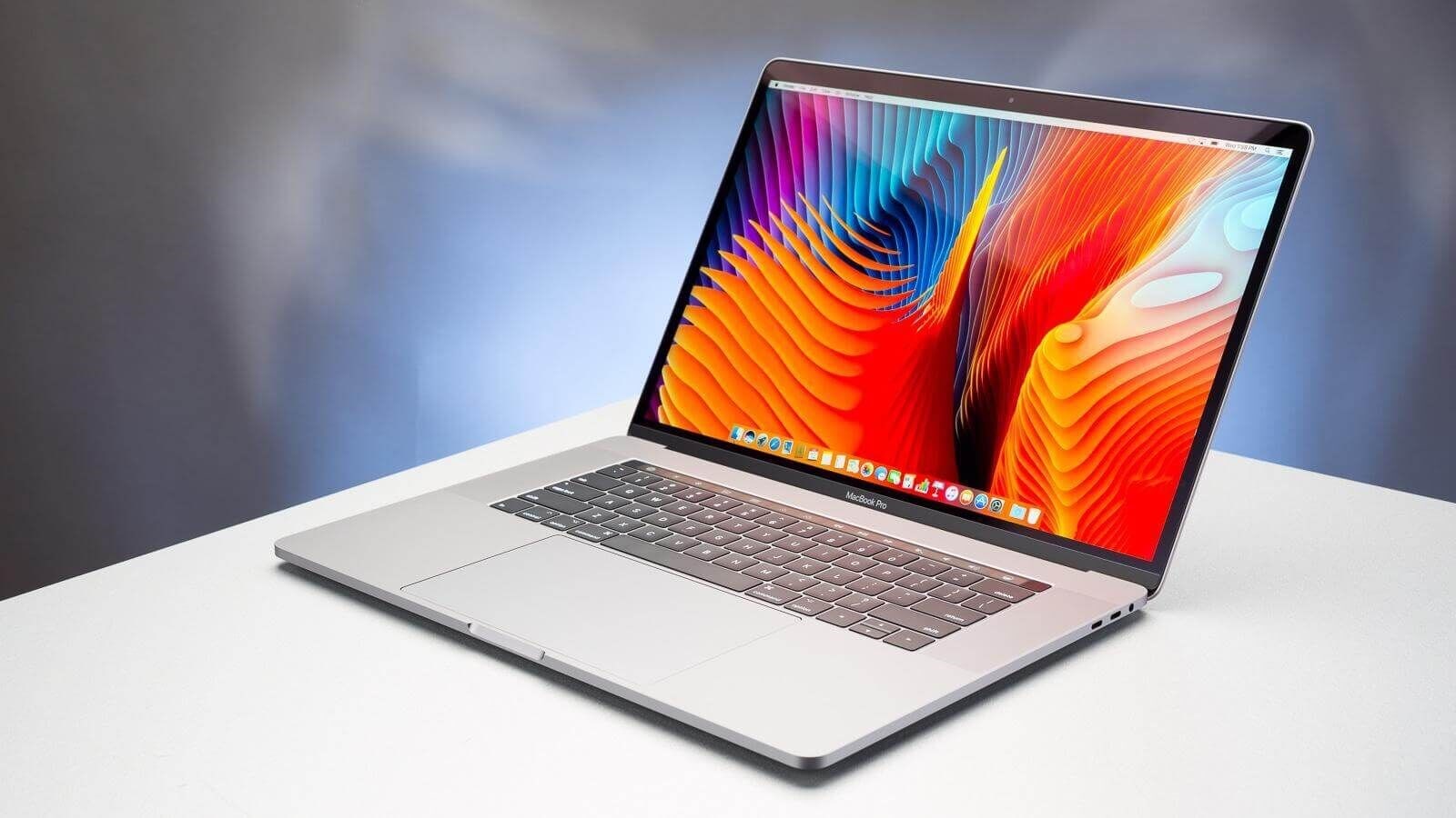 Apple şarj olmayan MacBook Pro'ların pillerini ücretsiz olarak değiştirecek