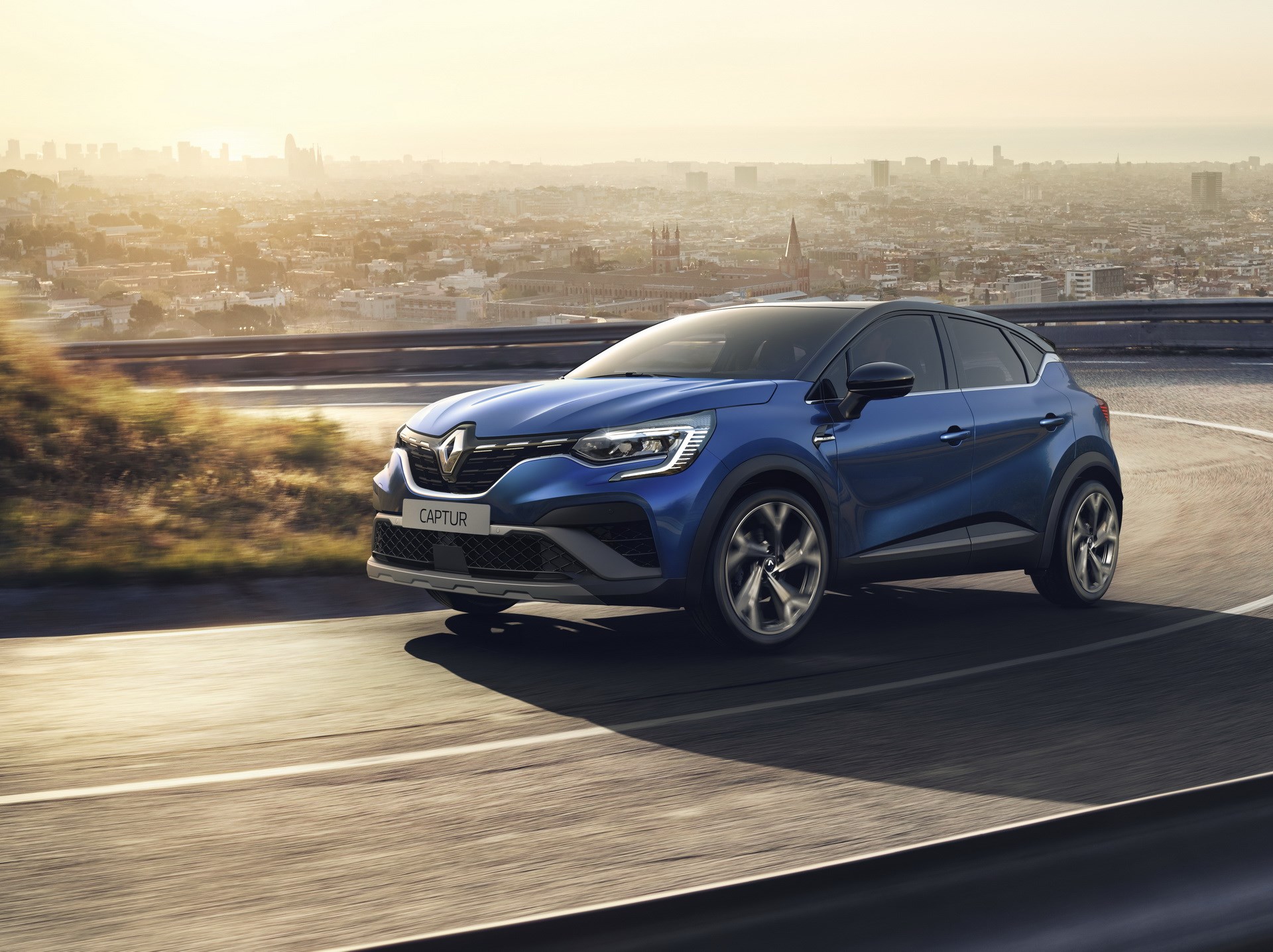 2021 Renault Captur R.S. Line, sportif tasarımıyla geldi