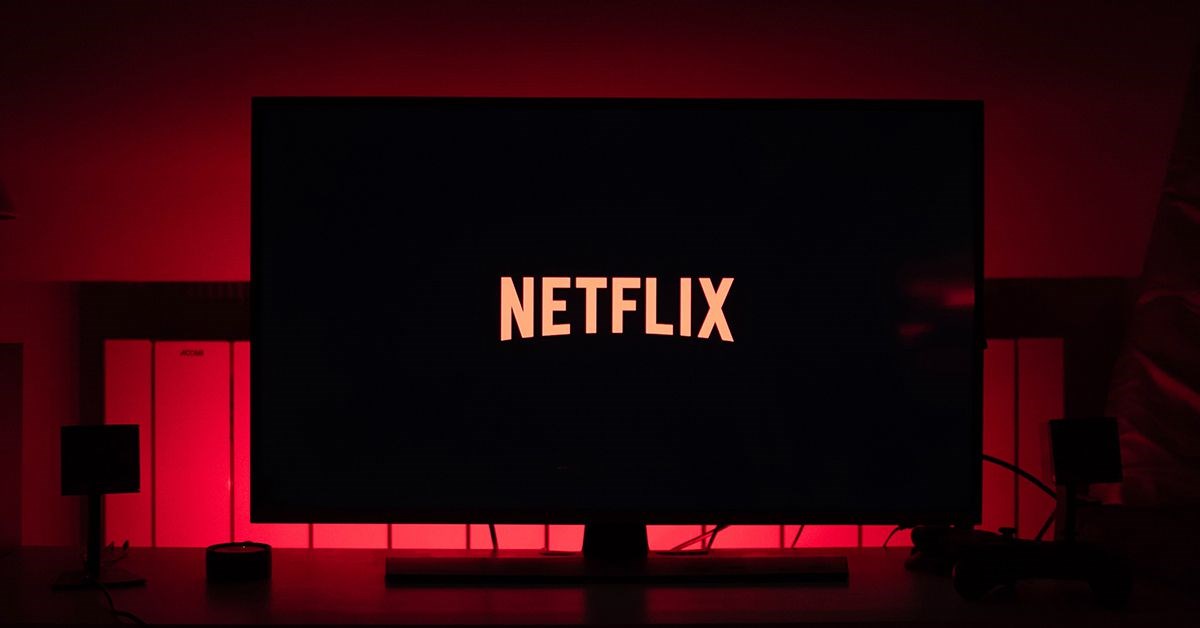 Kıvanç Tatlıtuğ başrollü Netflix'in yerli bilim kurgu dizisinin setinden ilk görseller paylaşıldı
