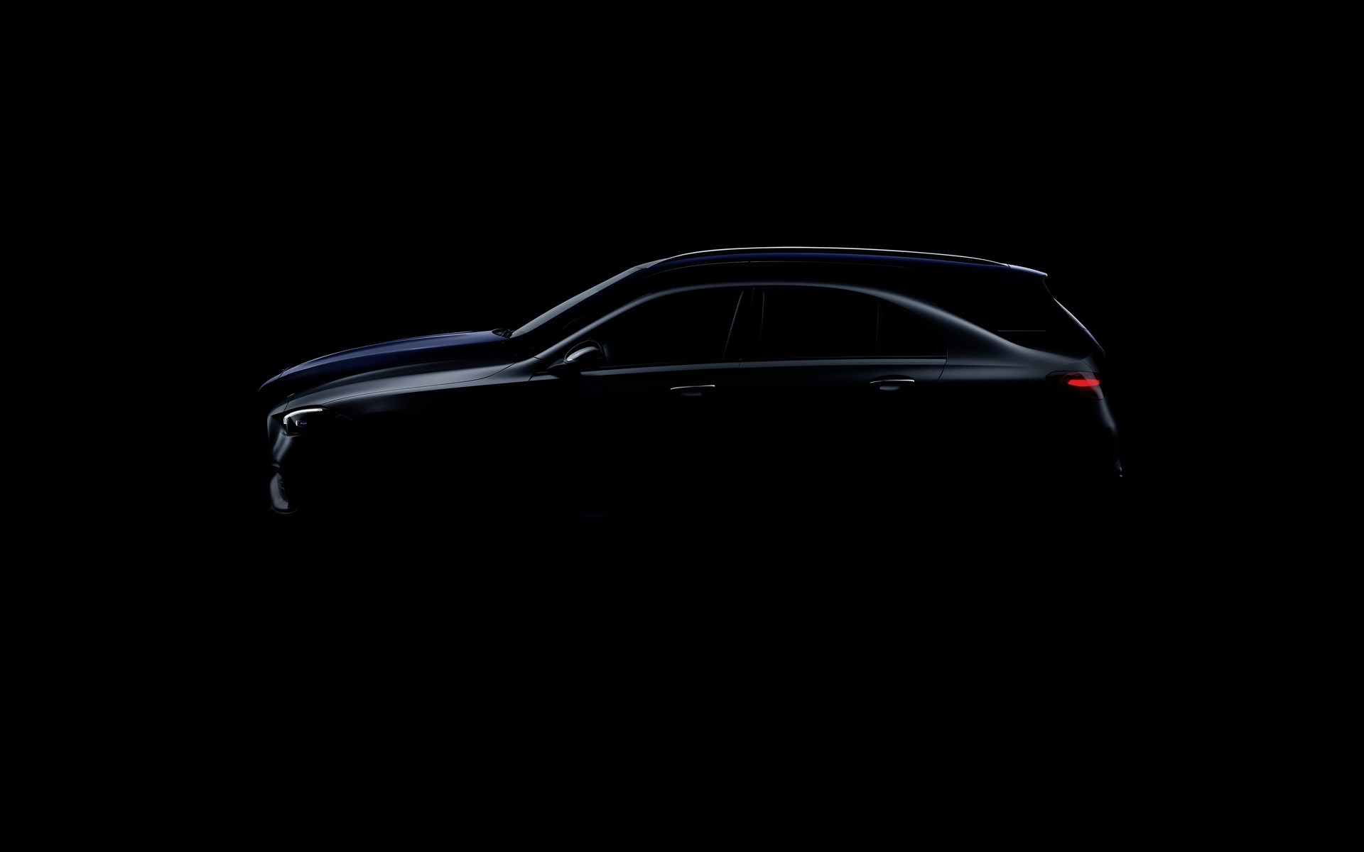 2021 Mercedes-Benz C-Serisi için tarih verildi: Marka için bir ilki de beraberinde getirecek
