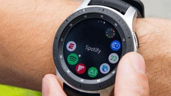 samsung yeni akilli saat modellerinde