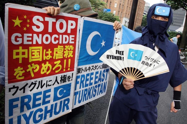Japon teknoloji firmaları Uygur Türklerine destek için Çin'le iş birliğini sonlandırıyor