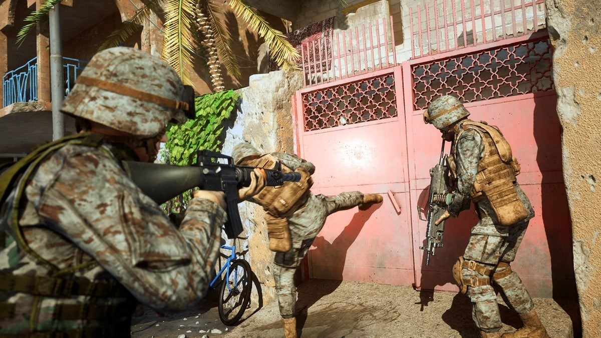 Irak'taki savaşı konu alan Call of Duty benzeri oyun Six Days in Fallujah'dan oynanış videosu paylaşıldı