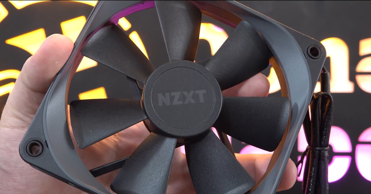 NZXT Kraken X53 incelemesi - Daha büyük ekran!