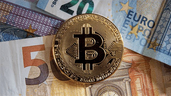 Sahte iOS uygulaması üzerinden, toplamda 1.6 milyon dolar ederinde Bitcoin çalındı