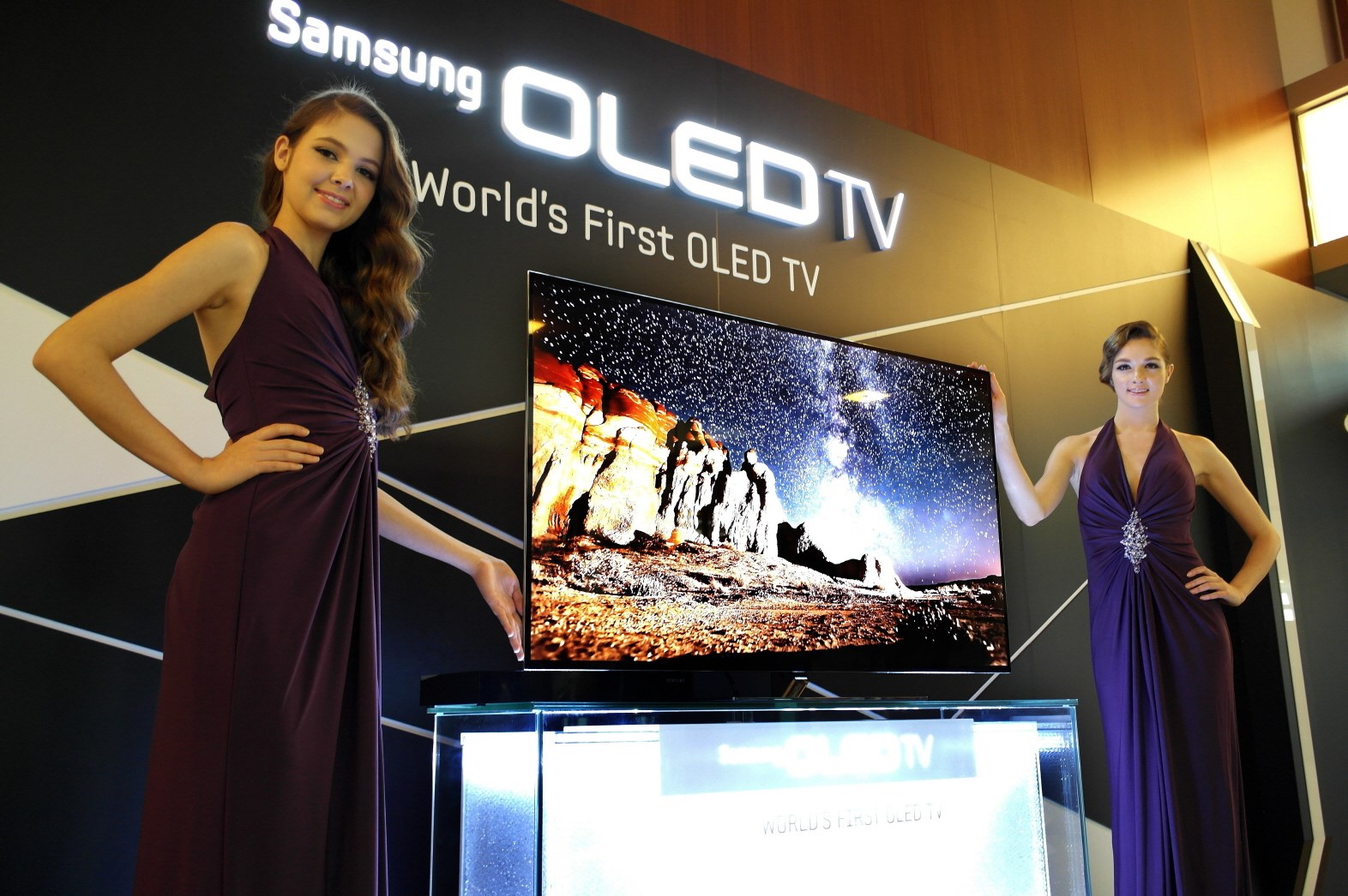 Samsung ezeli rakibi LG'den OLED ekran satın alacak: İşte tarihi anlaşmanın detayları