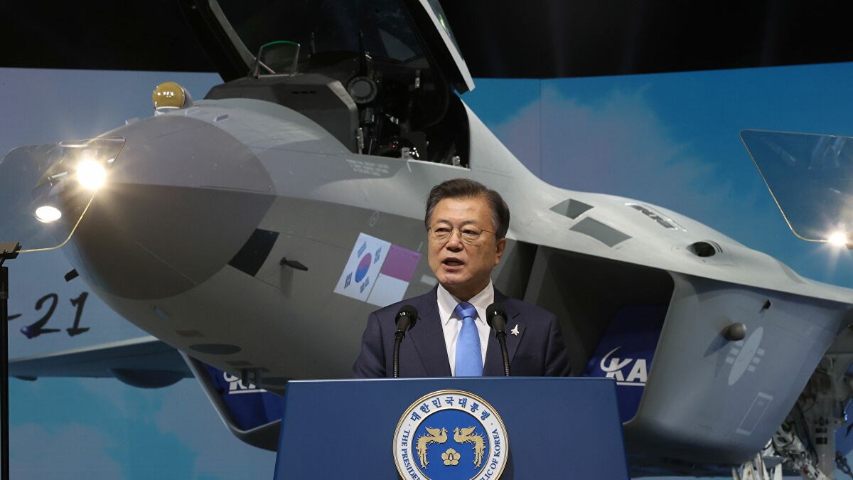 Kore Cumhuriyeti, Kf-21 Boramae savaş uçağı prototipini görücüye çıkardı