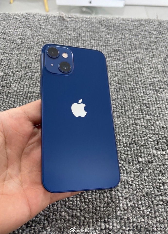 iPhone 13 mini'nin ilk canlı fotoğrafı ortaya çıktı