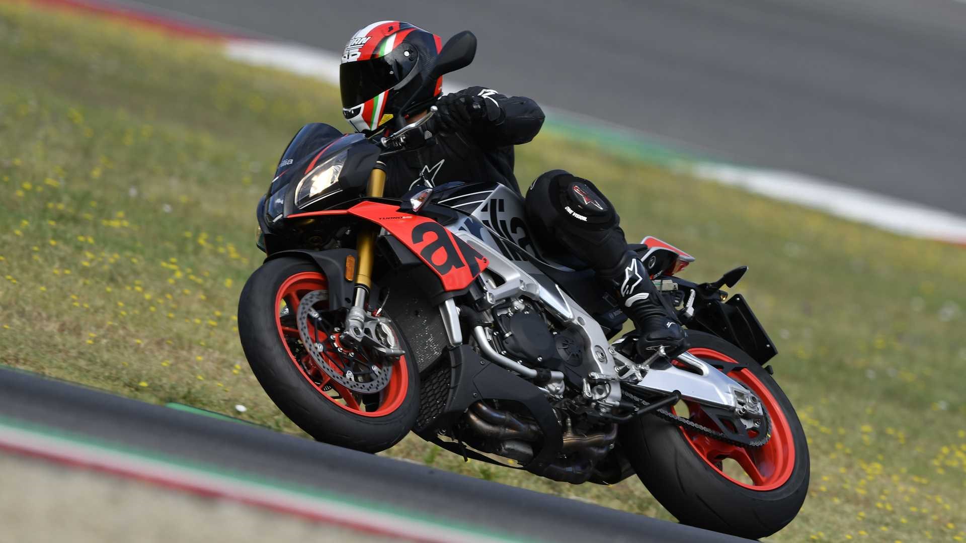 Aprilia Tuono V4 1100 Factory Türkiye'de: İşte fiyatı ve özellikleri