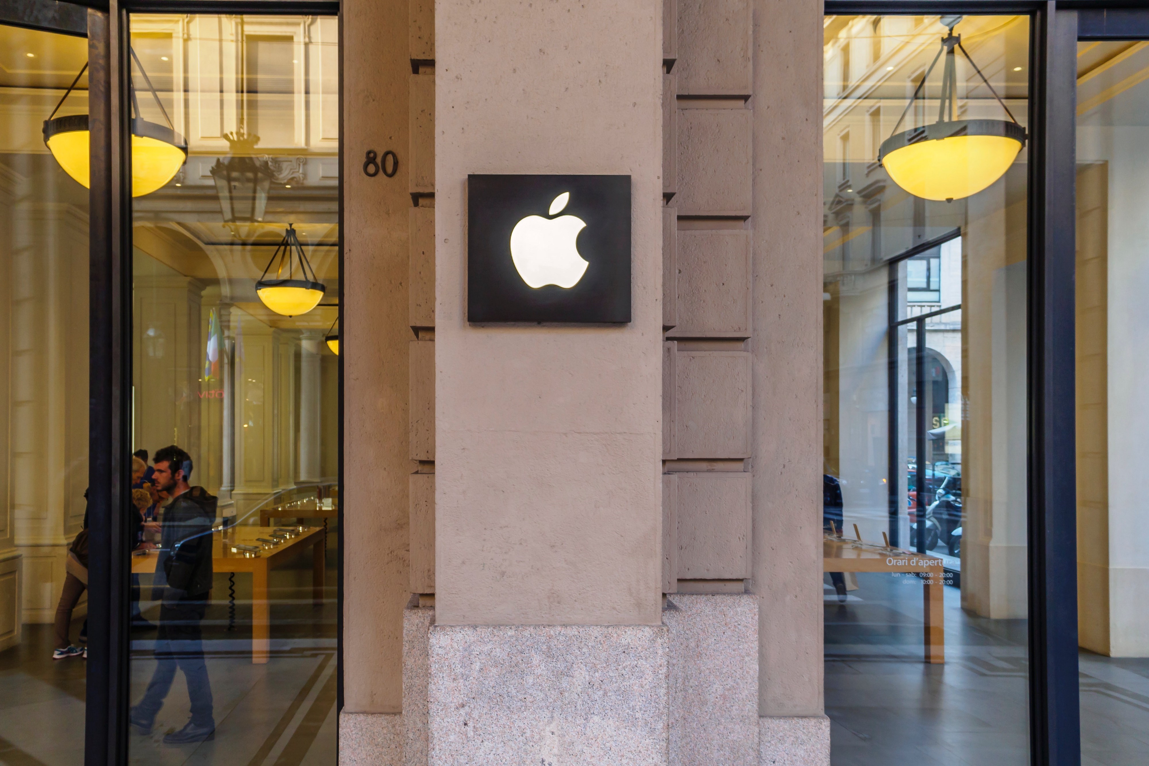 Apple çalışanları ofise geri dönmek istemiyor