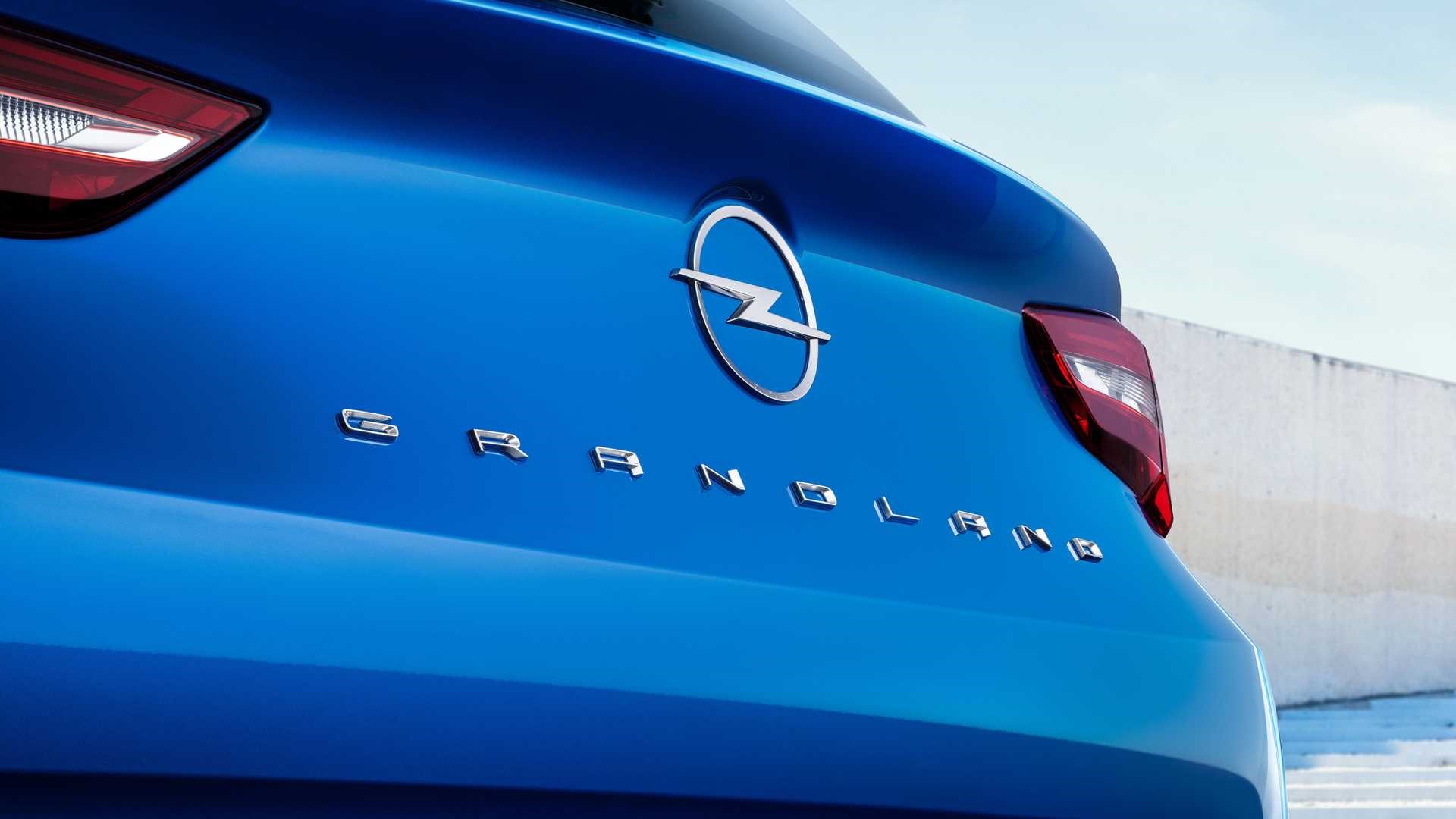 2021 opel grandland arka tasarım