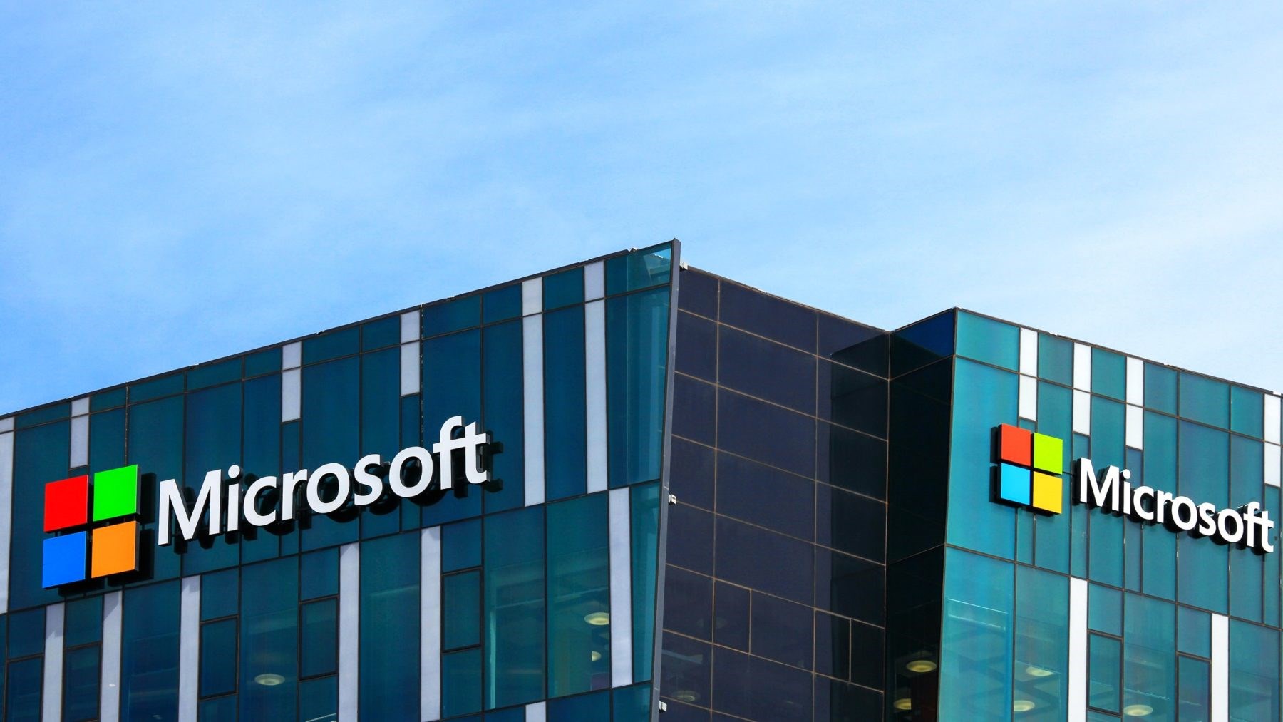 Microsoft, 2 trilyon dolarlık piyasa değerine ulaştı