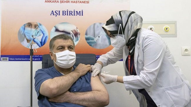 Sağlık Bakanı Koca: En az %70 aşılamanın olduğu dönem, maskelerden kurtulduğumuz dönem olur
