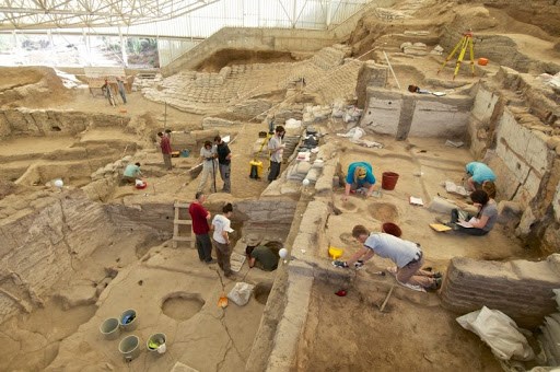 Çatalhöyük'ye yeni mahalle bulundu