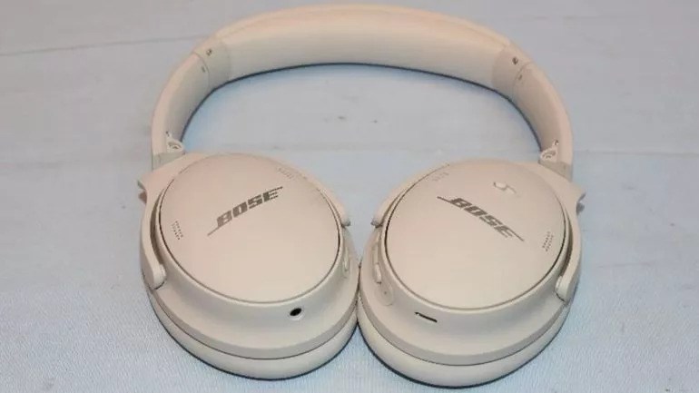 Bose, QuietComfort 45'i tanıtmaya hazırlanıyor