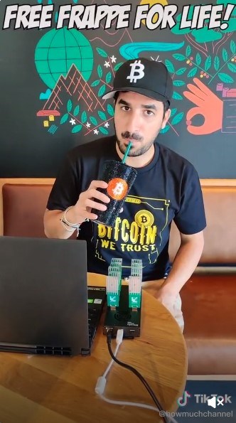 Starbucks'ın beleş elektriği ile Bitcoin madenciliği yaptı