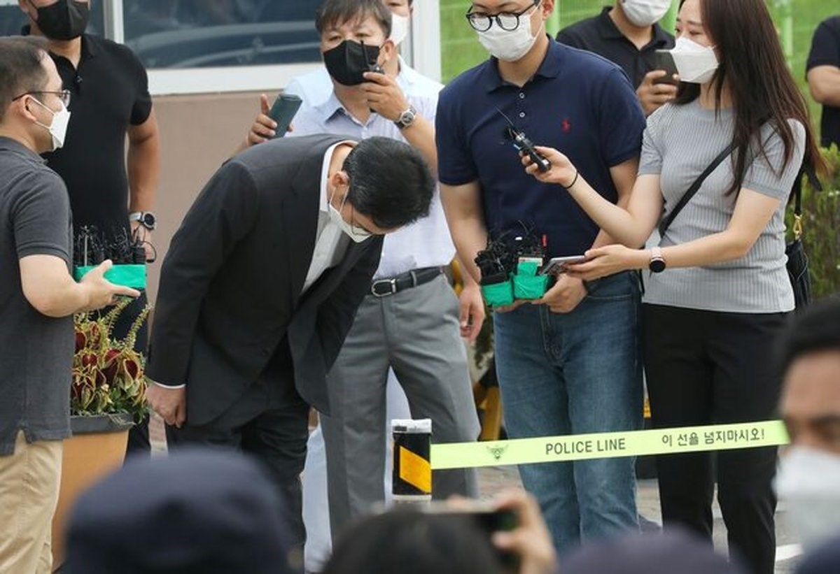 Samsung başkan yardımcısı, şartlı tahliyeyle serbest bırakıldı