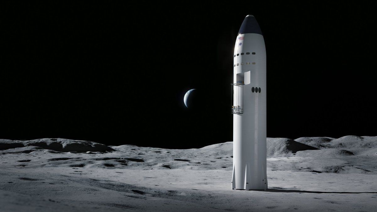 Elon Musk: SpaceX, 2024'ten önce Ay'a insan gönderebilir