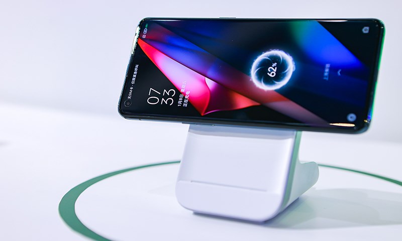 Oppo, yeni MagVOOC şarj cihazını ve powerbank'ini duyurdu