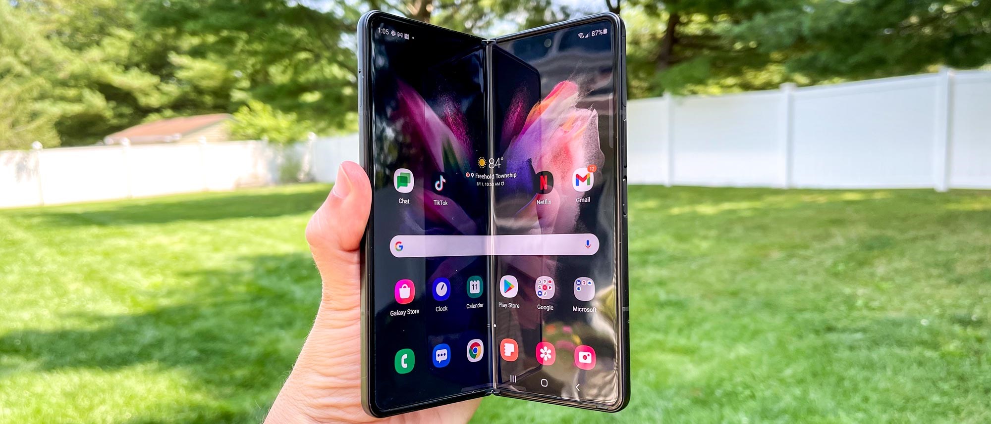 Samsung Galaxy Z Fold3, dayanıklılık testinden geçer not aldı