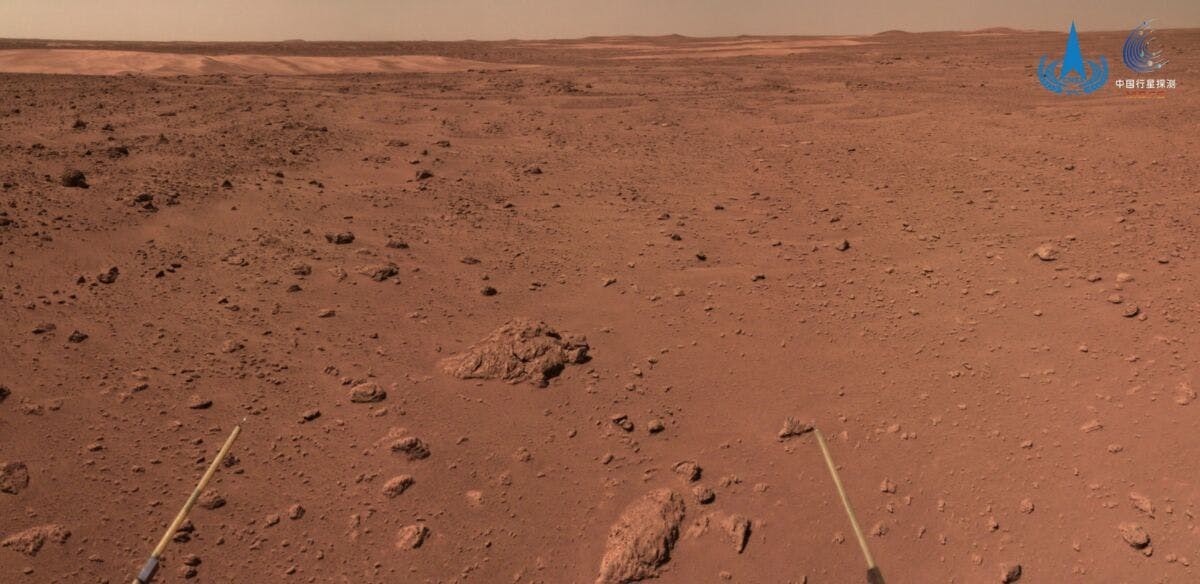 Çin, Mars yüzeyinden yeni fotoğraflar yayınladı