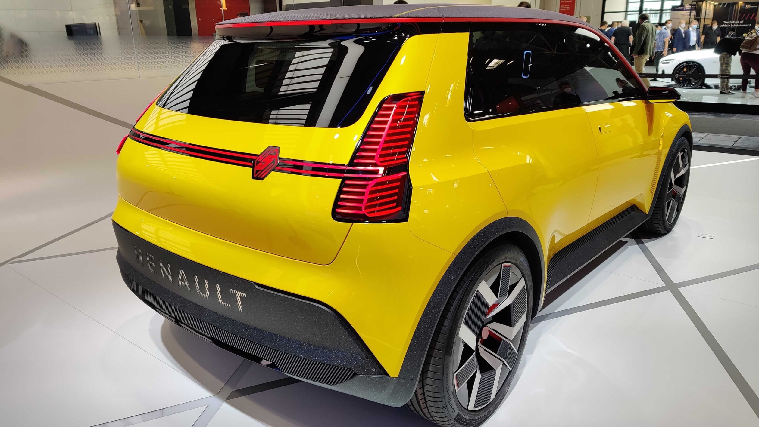 Elektrikli Renault 5, 2024'te üretime girecek