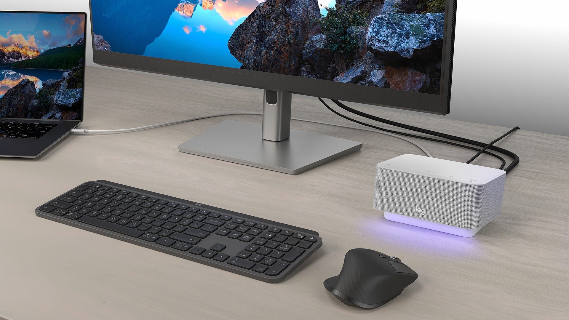 Yerleşik hoparlöre sahip bağlantı istasyonu Logi Dock tanıtıldı