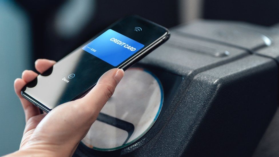 Apple Pay'de açık bulundu: iPhone kullanıcıları tehlikede