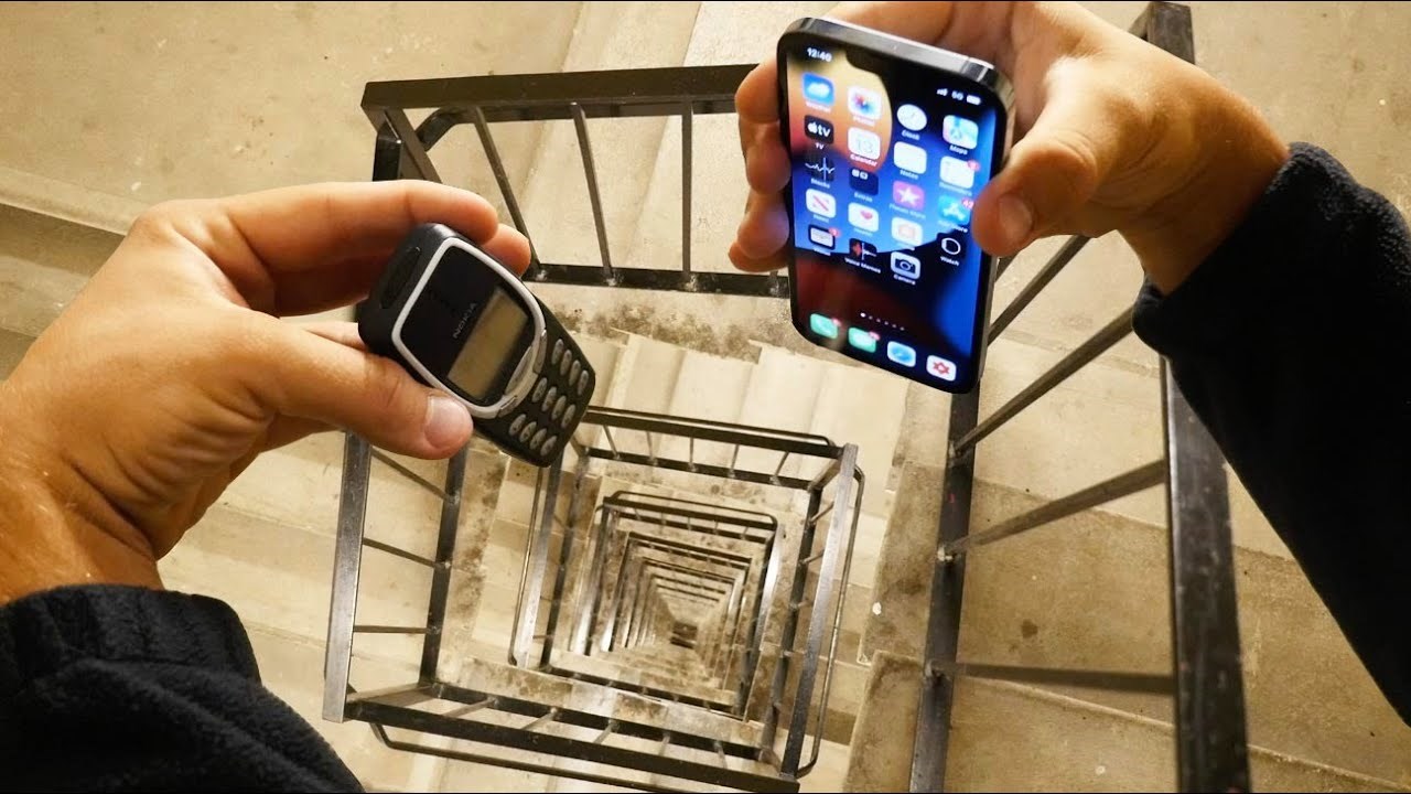 iPhone 13 Pro vs Nokia 3310