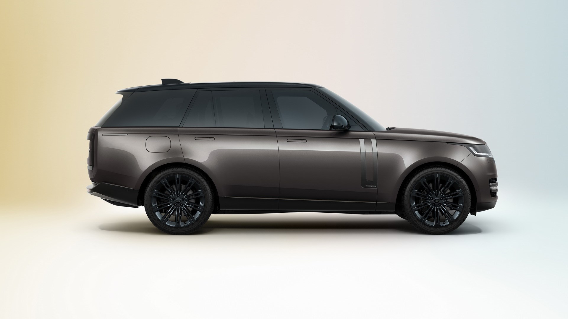 Yeni 2022 Range Rover tanıtıldı: İşte tasarımı ve özelikleri