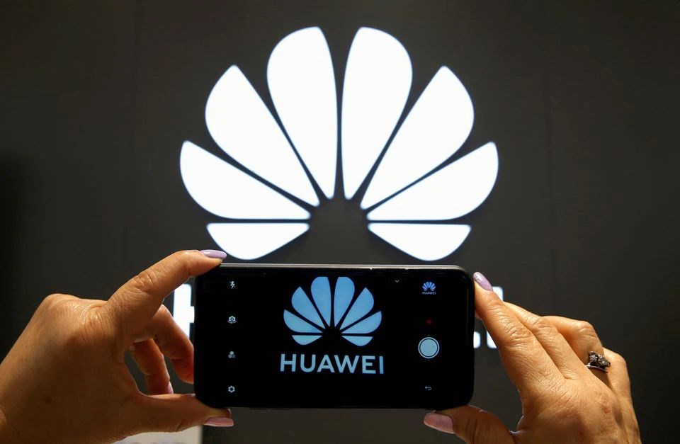 Huawei'nin üçüncü çeyrek gelirleri düştü