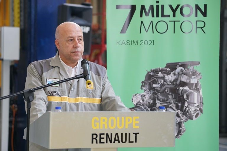 Oyak Renault, 7 milyonuncu aracını ve motorunu üretti
