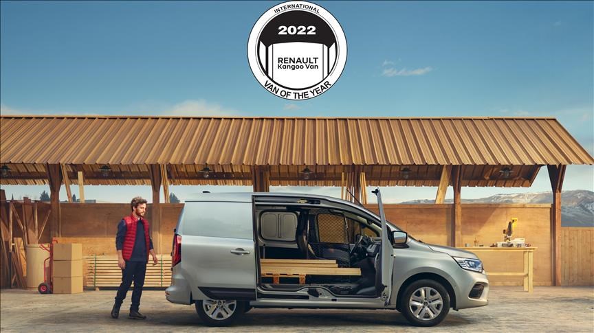 Renault Kangoo Van'a '2022 Uluslararası Yılın Ticari Aracı' ödülü