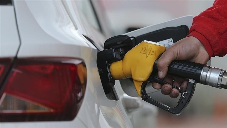 LPG'ye 72 kuruş, motorine 5 kuruş indirim: Pompaya yansıyacak