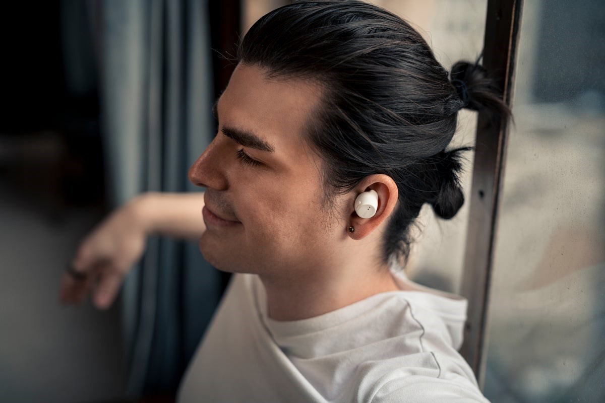 Belkin'den Apple'ın Bul ağını destekleyen yeni kablosuz kulaklık
