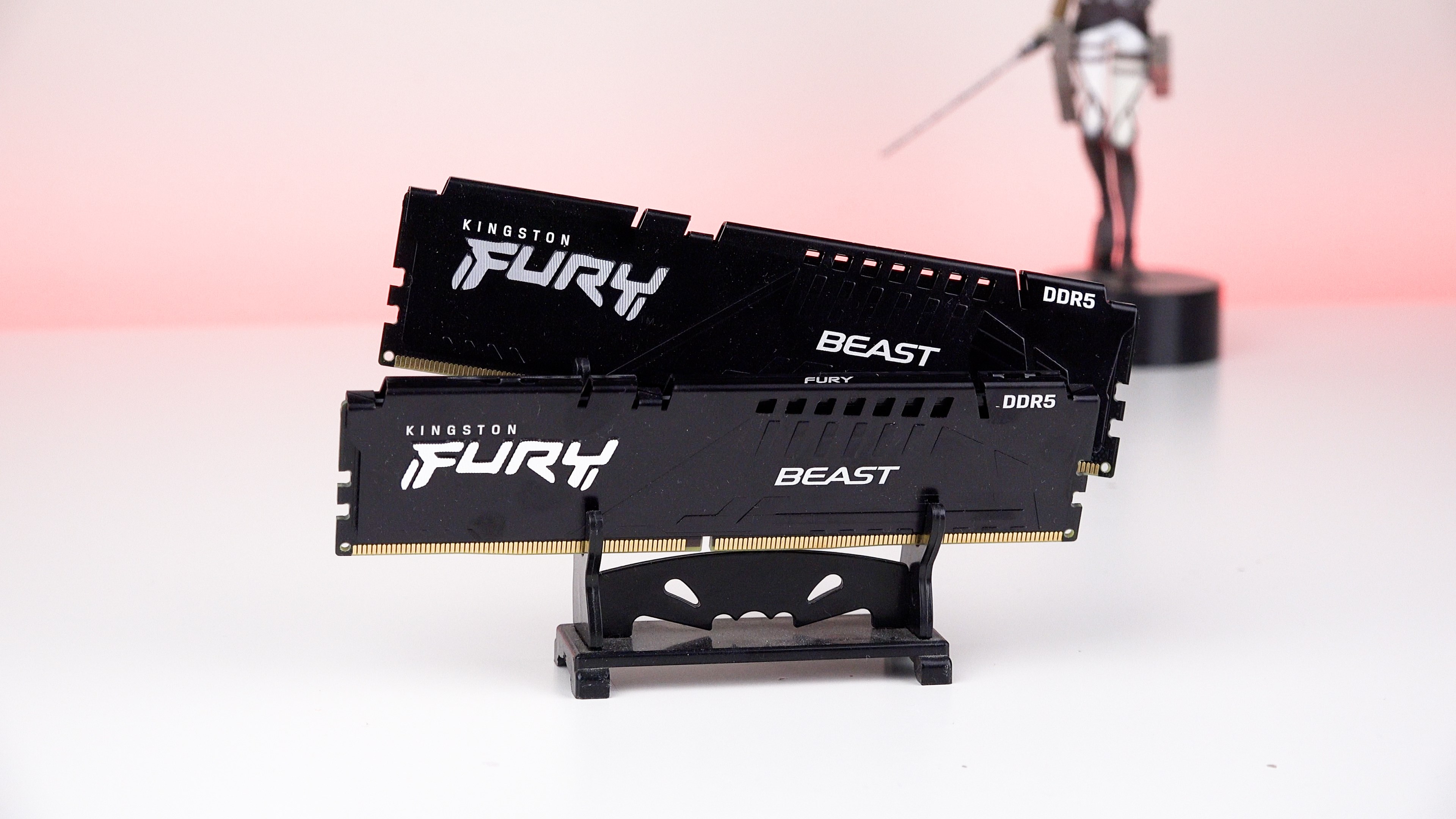 DDR4 vs DDR5! Kingston Fury Beast RAM'lerin oyun performansı!